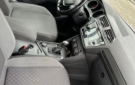 Volkswagen Tiguan II, 2017 год, 2 110 000 рублей, 19 фотография