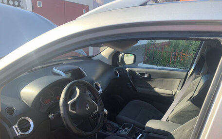 Renault Koleos I рестайлинг 2, 2008 год, 700 000 рублей, 6 фотография