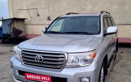 Toyota Land Cruiser 200, 2013 год, 3 150 000 рублей, 3 фотография