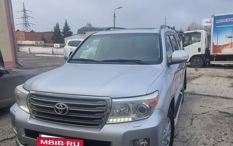 Toyota Land Cruiser 200, 2013 год, 3 150 000 рублей, 2 фотография
