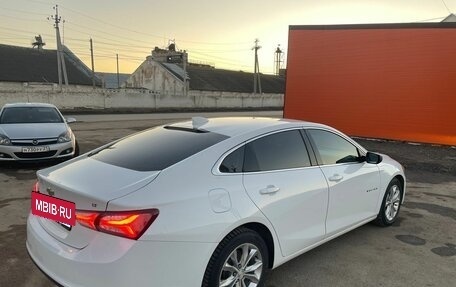 Chevrolet Malibu IX, 2018 год, 1 640 000 рублей, 5 фотография