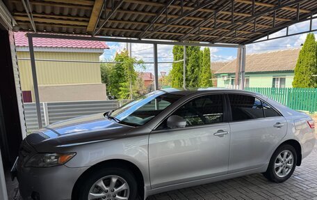 Toyota Camry, 2011 год, 1 300 000 рублей, 4 фотография