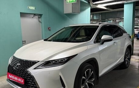 Lexus RX IV рестайлинг, 2019 год, 5 400 000 рублей, 2 фотография