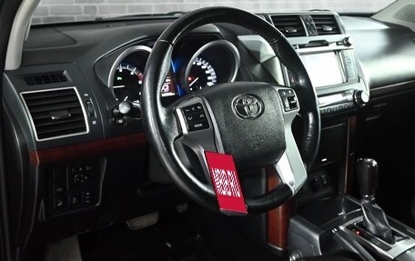 Toyota Land Cruiser Prado 150 рестайлинг 2, 2016 год, 4 670 000 рублей, 14 фотография