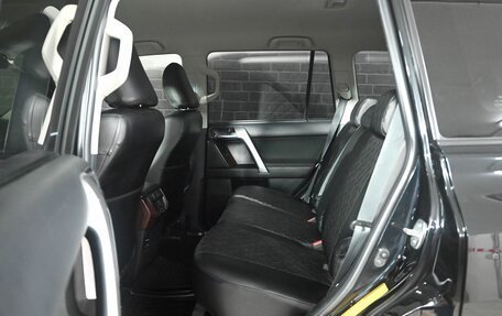 Toyota Land Cruiser Prado 150 рестайлинг 2, 2016 год, 4 670 000 рублей, 27 фотография