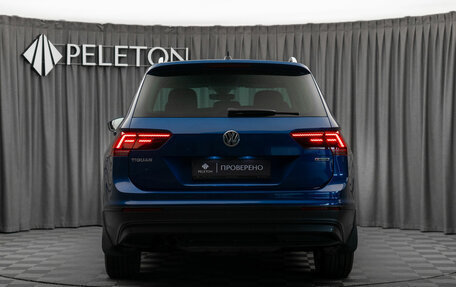 Volkswagen Tiguan II, 2020 год, 2 990 000 рублей, 6 фотография