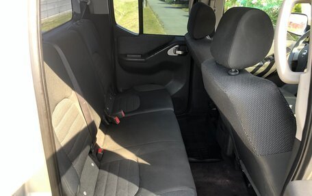 Nissan Navara (Frontier), 2011 год, 970 000 рублей, 6 фотография