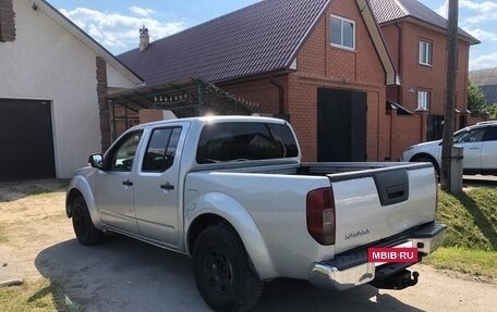 Nissan Navara (Frontier), 2011 год, 970 000 рублей, 3 фотография