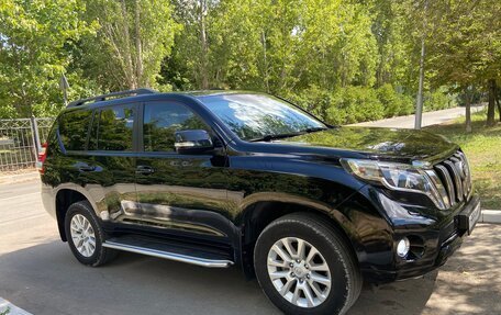 Toyota Land Cruiser Prado 150 рестайлинг 2, 2014 год, 3 680 000 рублей, 6 фотография