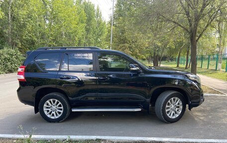 Toyota Land Cruiser Prado 150 рестайлинг 2, 2014 год, 3 680 000 рублей, 2 фотография