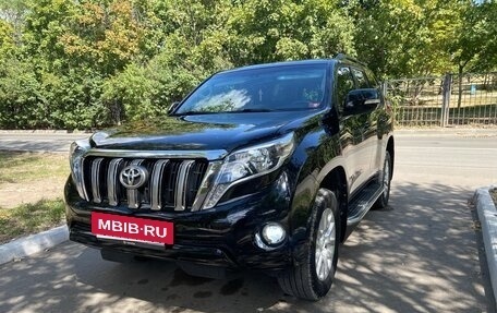 Toyota Land Cruiser Prado 150 рестайлинг 2, 2014 год, 3 680 000 рублей, 4 фотография