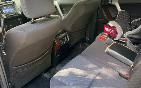 Toyota Land Cruiser Prado 150 рестайлинг 2, 2014 год, 3 680 000 рублей, 13 фотография