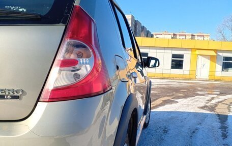 Renault Sandero I, 2013 год, 780 000 рублей, 2 фотография