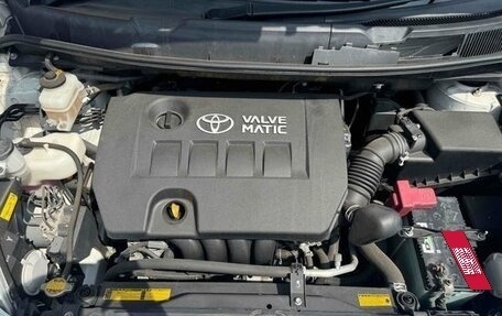 Toyota ISis I, 2013 год, 1 045 000 рублей, 6 фотография
