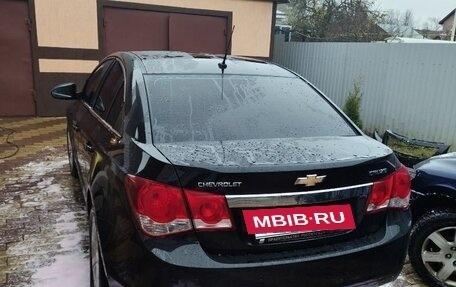 Chevrolet Cruze II, 2011 год, 800 000 рублей, 3 фотография