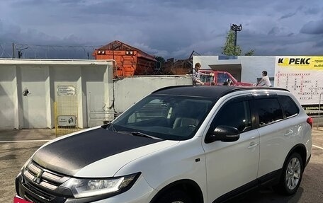 Mitsubishi Outlander III рестайлинг 3, 2016 год, 2 000 000 рублей, 8 фотография