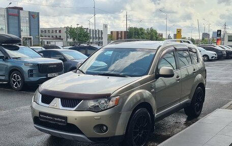 Mitsubishi Outlander III рестайлинг 3, 2007 год, 850 000 рублей, 3 фотография