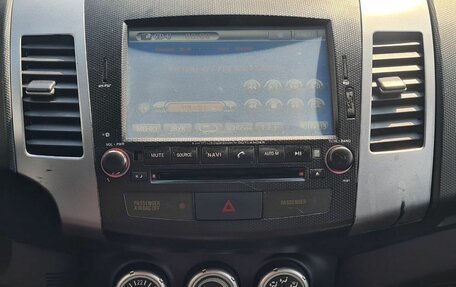 Mitsubishi Outlander III рестайлинг 3, 2007 год, 850 000 рублей, 21 фотография