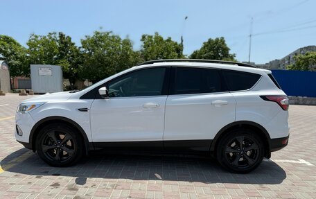 Ford Escape III, 2017 год, 1 700 000 рублей, 8 фотография