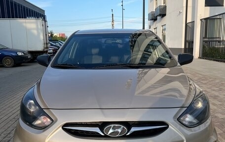 Hyundai Solaris II рестайлинг, 2011 год, 769 000 рублей, 2 фотография
