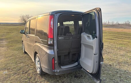 Honda Stepwgn IV, 2020 год, 2 000 000 рублей, 8 фотография