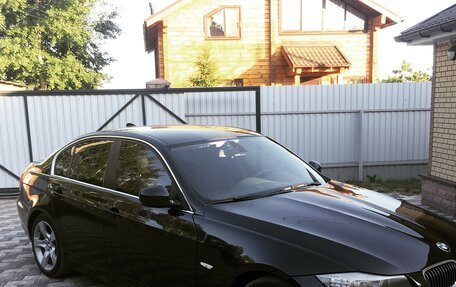 BMW 3 серия, 2011 год, 1 200 000 рублей, 3 фотография