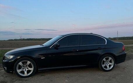 BMW 3 серия, 2011 год, 1 200 000 рублей, 2 фотография