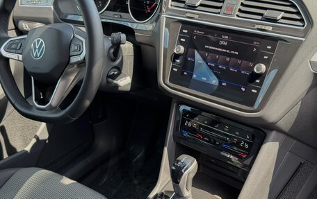 Volkswagen Tiguan II, 2021 год, 2 790 000 рублей, 15 фотография