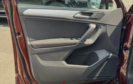 Volkswagen Tiguan II, 2021 год, 2 790 000 рублей, 13 фотография
