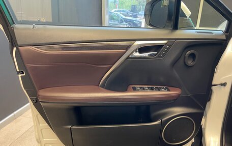 Lexus RX IV рестайлинг, 2019 год, 4 890 000 рублей, 9 фотография