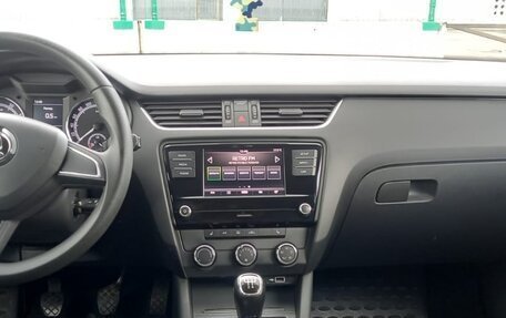 Skoda Octavia, 2018 год, 1 650 000 рублей, 12 фотография