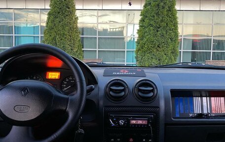 Renault Logan I, 2007 год, 325 000 рублей, 3 фотография