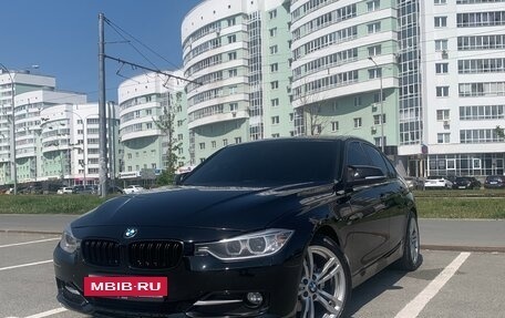 BMW 3 серия, 2013 год, 2 400 000 рублей, 3 фотография