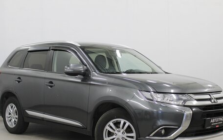 Mitsubishi Outlander III рестайлинг 3, 2018 год, 1 770 000 рублей, 3 фотография
