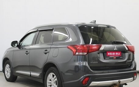 Mitsubishi Outlander III рестайлинг 3, 2018 год, 1 770 000 рублей, 6 фотография