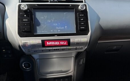 Toyota Land Cruiser Prado 150 рестайлинг 2, 2020 год, 5 200 000 рублей, 5 фотография