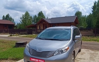Toyota Sienna III, 2011 год, 2 450 000 рублей, 1 фотография