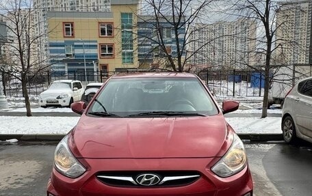 Hyundai Solaris II рестайлинг, 2011 год, 890 000 рублей, 3 фотография