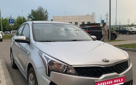 KIA Rio IV, 2021 год, 1 850 000 рублей, 2 фотография