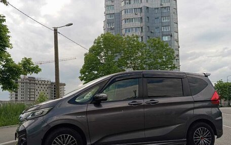 Honda Freed II, 2019 год, 1 600 000 рублей, 4 фотография