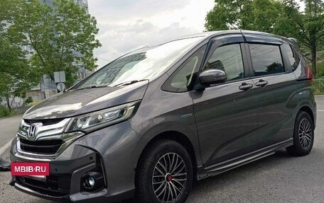 Honda Freed II, 2019 год, 1 600 000 рублей, 7 фотография