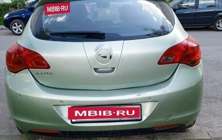 Opel Astra J, 2011 год, 565 000 рублей, 3 фотография