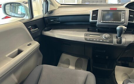 Honda Freed I, 2010 год, 1 099 000 рублей, 14 фотография
