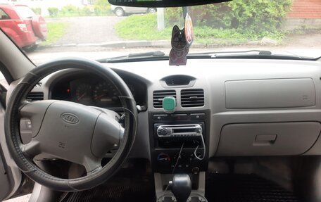 KIA Rio II, 2004 год, 375 000 рублей, 5 фотография