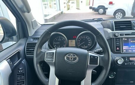 Toyota Land Cruiser Prado 150 рестайлинг 2, 2013 год, 3 049 000 рублей, 11 фотография