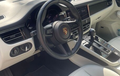 Porsche Macan I рестайлинг, 2023 год, 11 000 000 рублей, 6 фотография