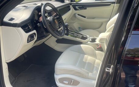 Porsche Macan I рестайлинг, 2023 год, 11 000 000 рублей, 4 фотография
