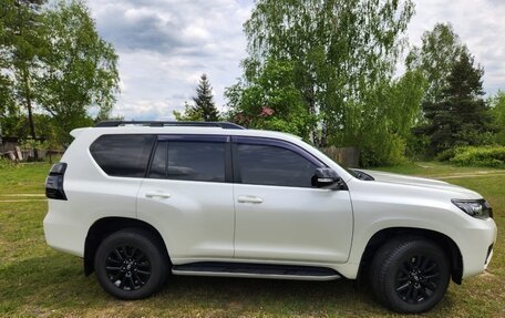 Toyota Land Cruiser Prado 150 рестайлинг 2, 2021 год, 5 850 000 рублей, 3 фотография
