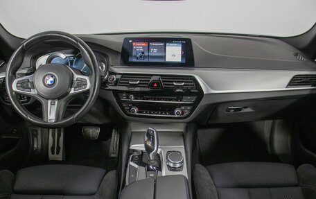 BMW 5 серия, 2017 год, 3 410 000 рублей, 18 фотография