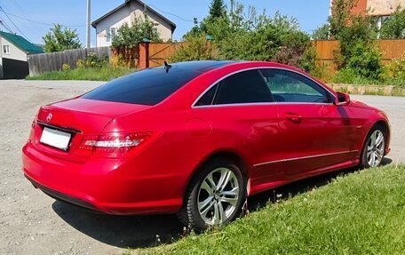 Mercedes-Benz E-Класс, 2012 год, 1 840 000 рублей, 2 фотография